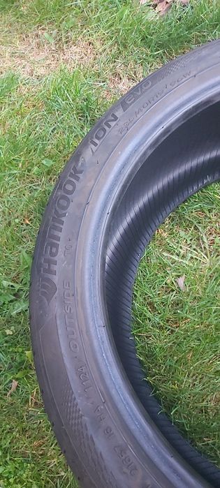 2x opony letnie Hankook iON evo 235/40R19 2024r 7mm jak nowe