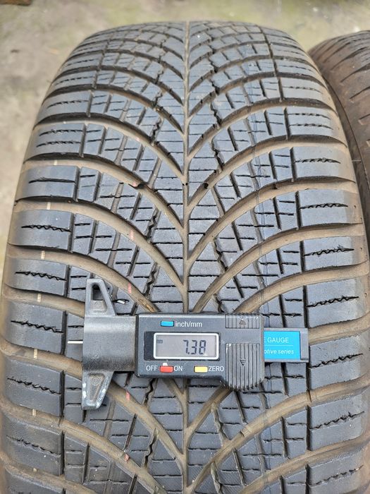 2szt Opony Goodyear Vector4Season 215/55/18 2023rok