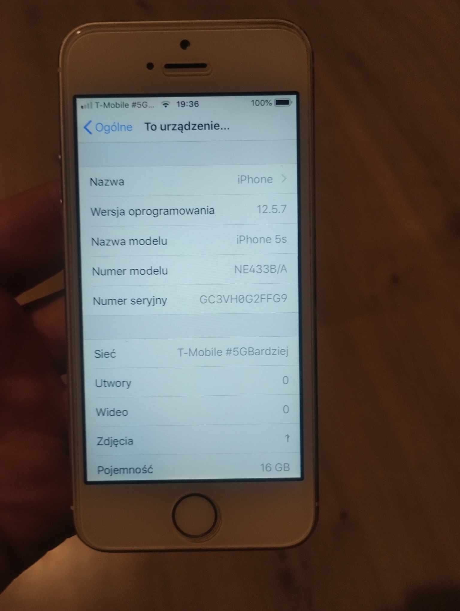 iphone 5s 16gb srebrny