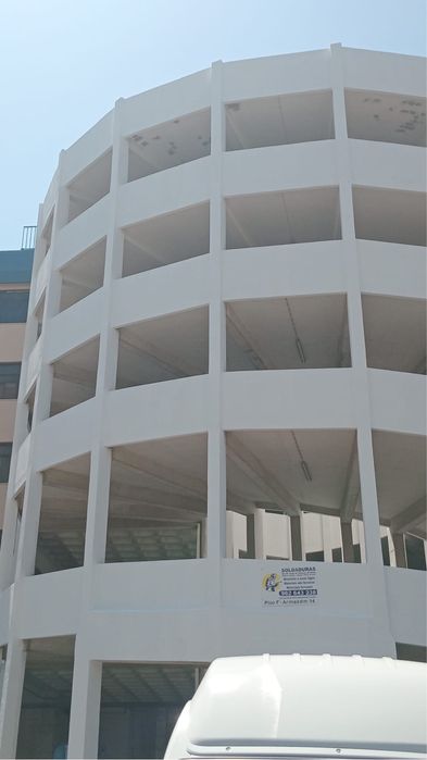 Trabalhos de pinturas em Geral  Rapel ,Andaimes e Remodelação…