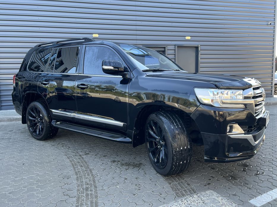 Прокат Toyota Land Cruiser 200, Оренда авто Київ, Аренда авто Киев
