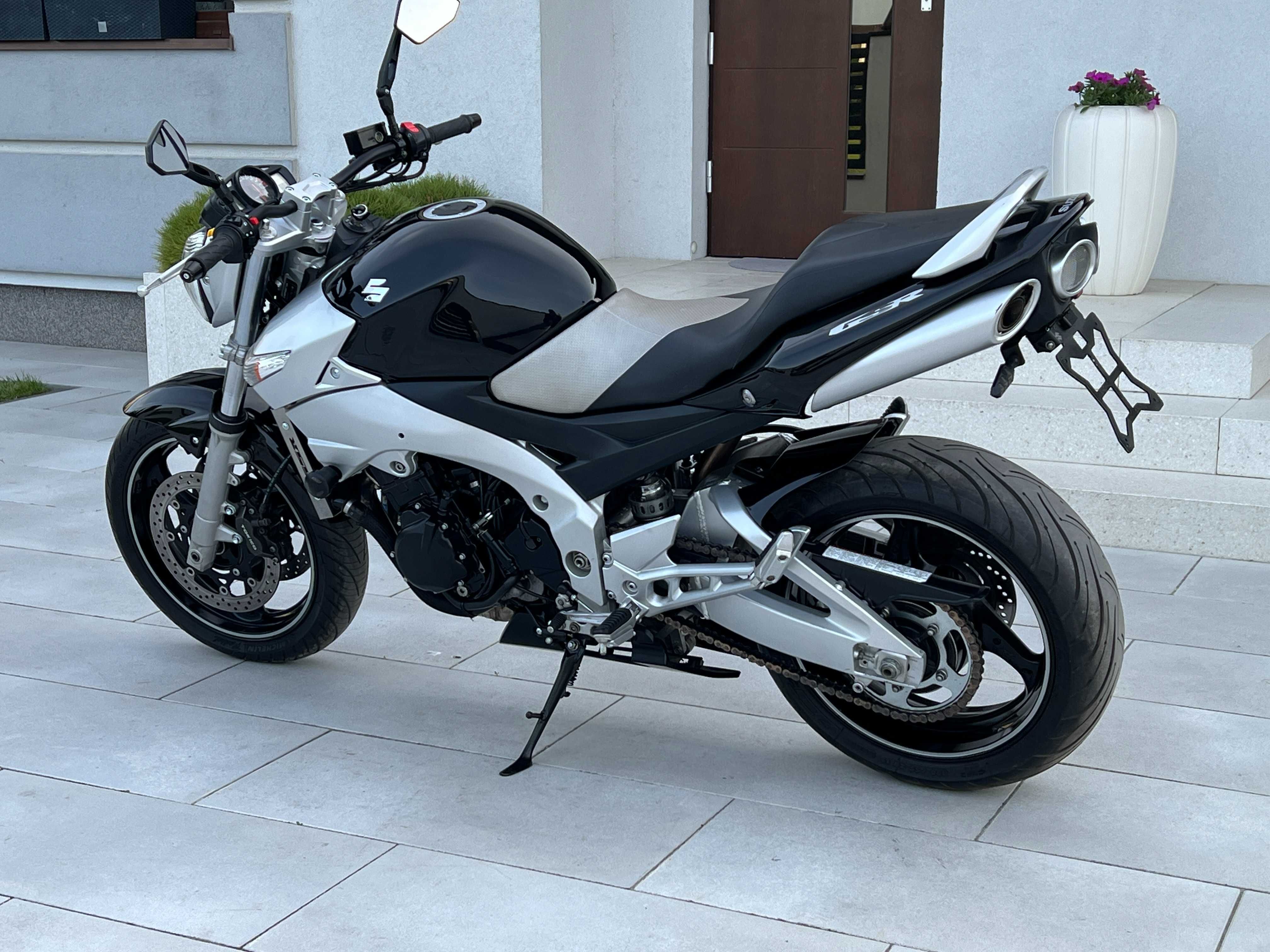 Suzuki GSR 600  2006 z Niemiec  bezwypadkowy  bdb stan  FILM