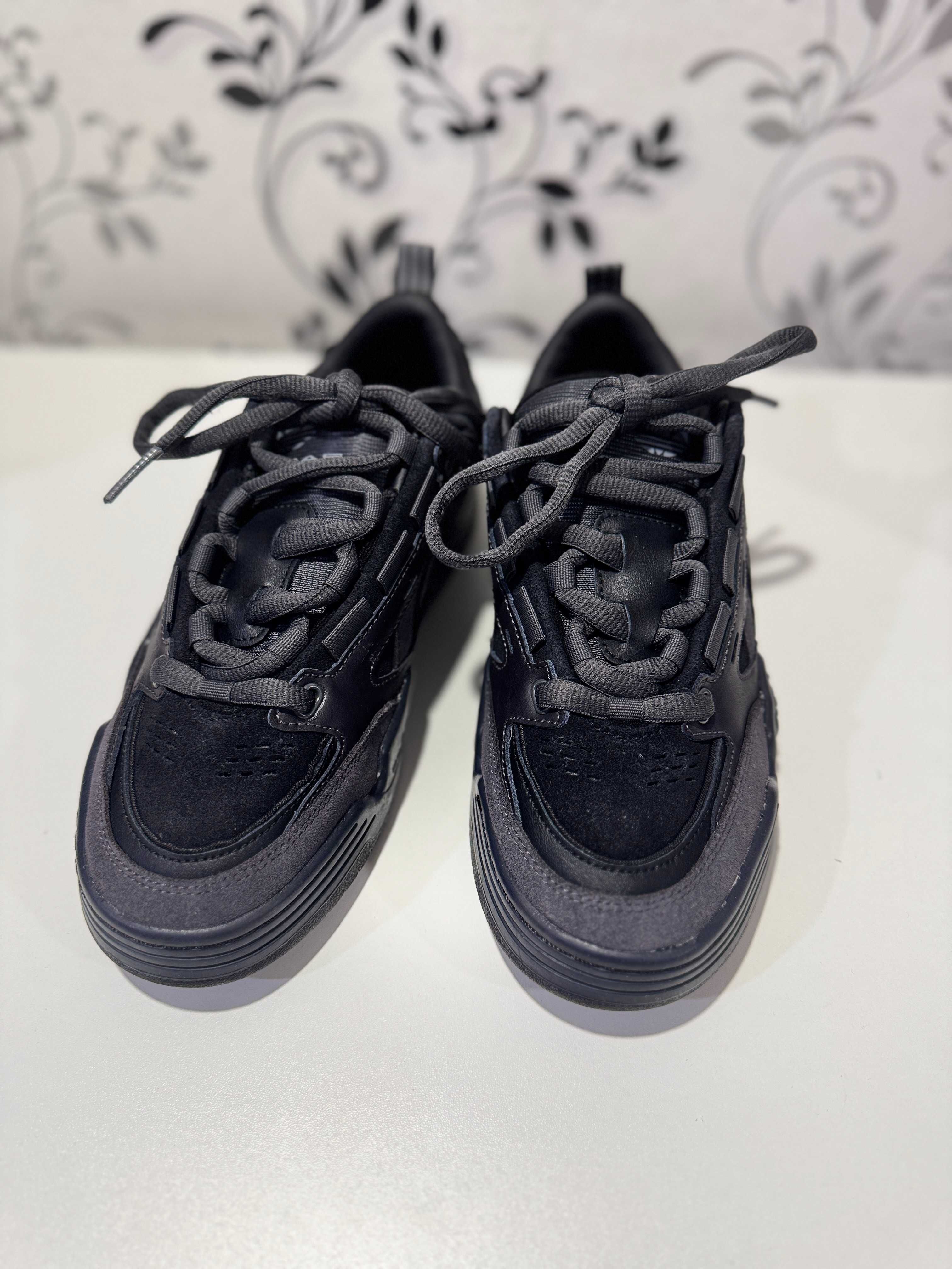 Кросівки чоловічі Adidas Originals Adi2000 (GX4634), 40.5р