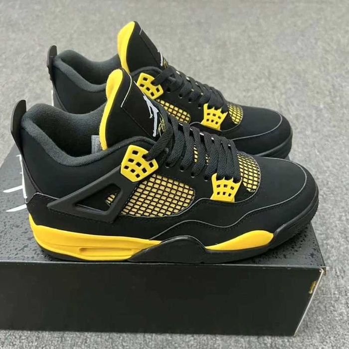 buty  Jordan_4_Retro_Thunder Espadryle R.45