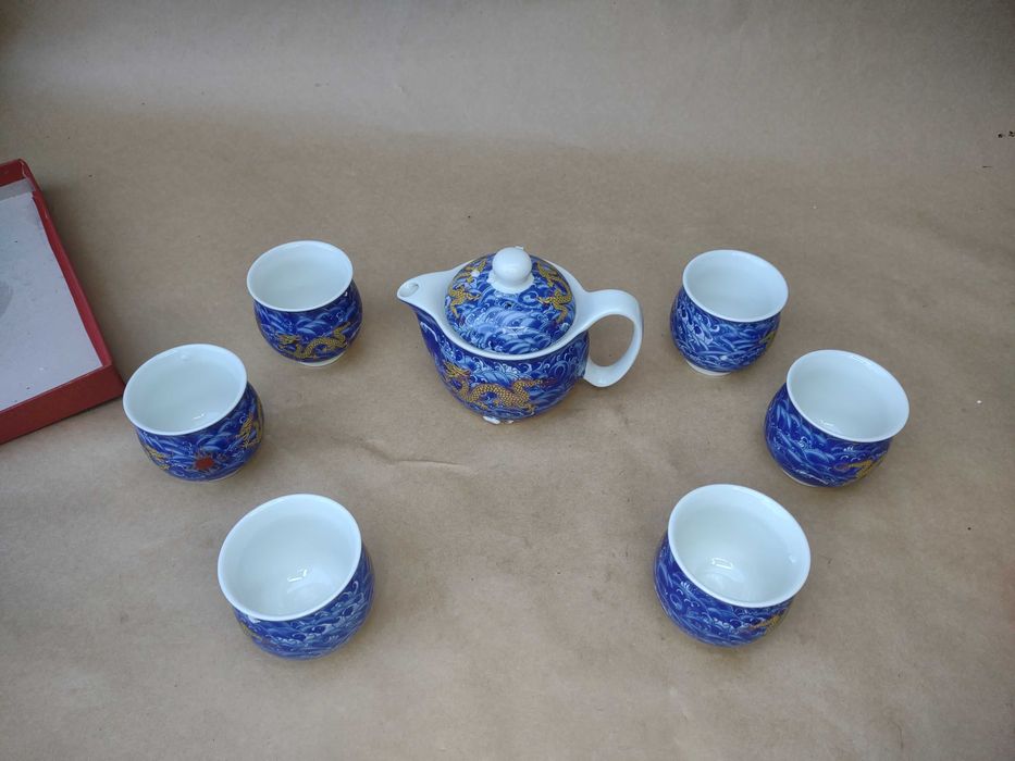 Zestaw porcelany do herbaty z wzorem smoka
