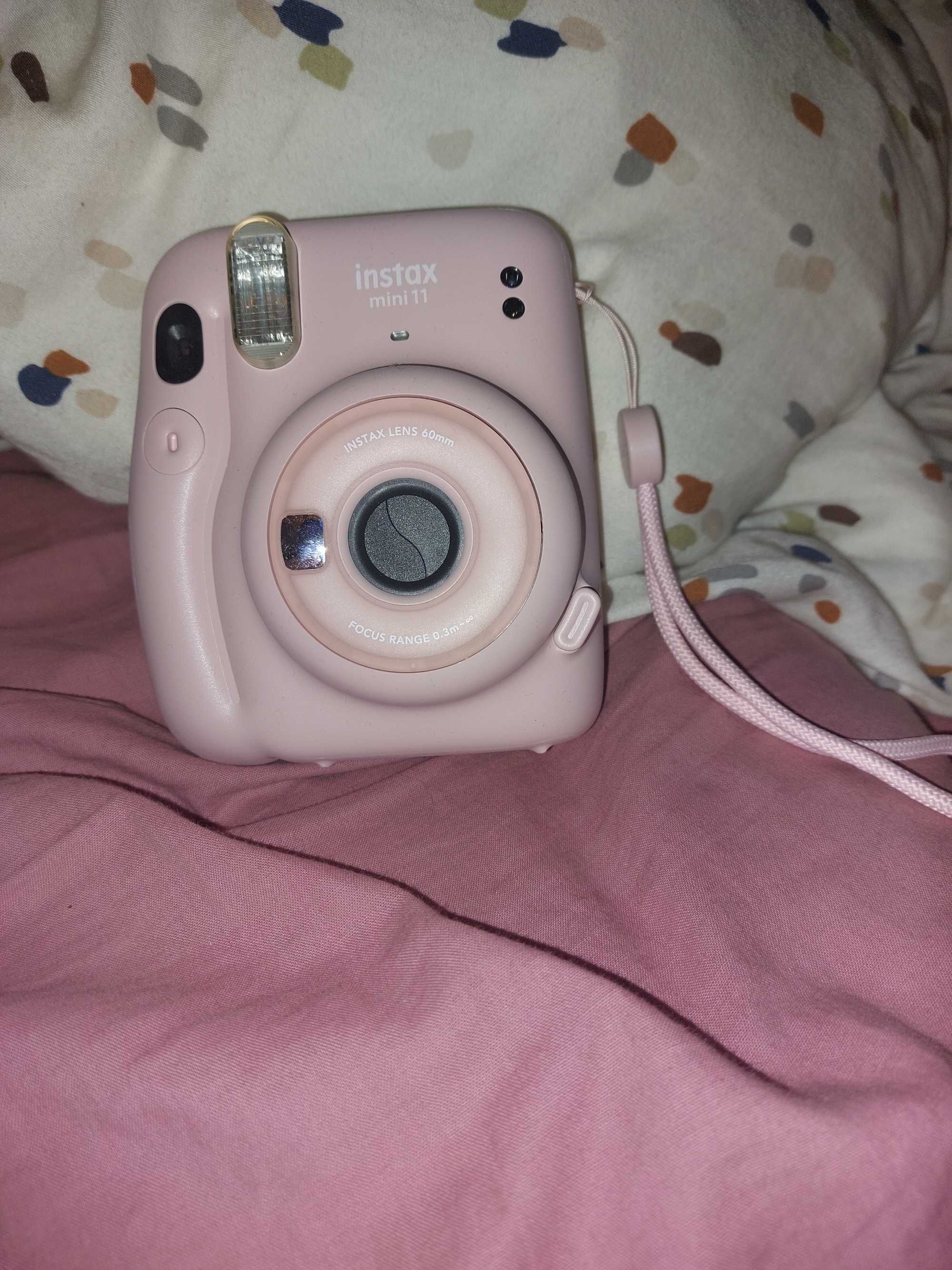 Instax mini 11 pudrowy róż