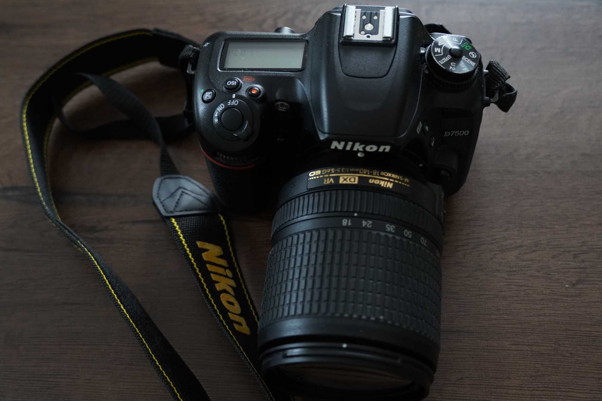 NIKON D7500 + 18-140 F/3.5-5.6 + 50 mm 1.8