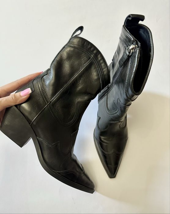 Ботинки козаки жіночі Zara