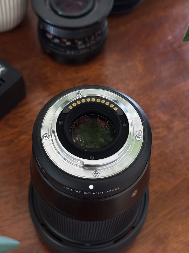 Obiektyw SIGMA 16mm F1.4 DC DN Micro 4/3