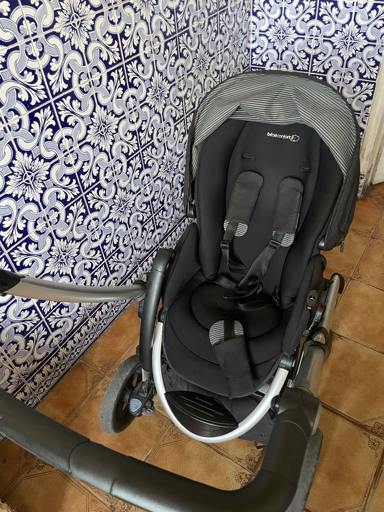 Carrinho de bebé confort