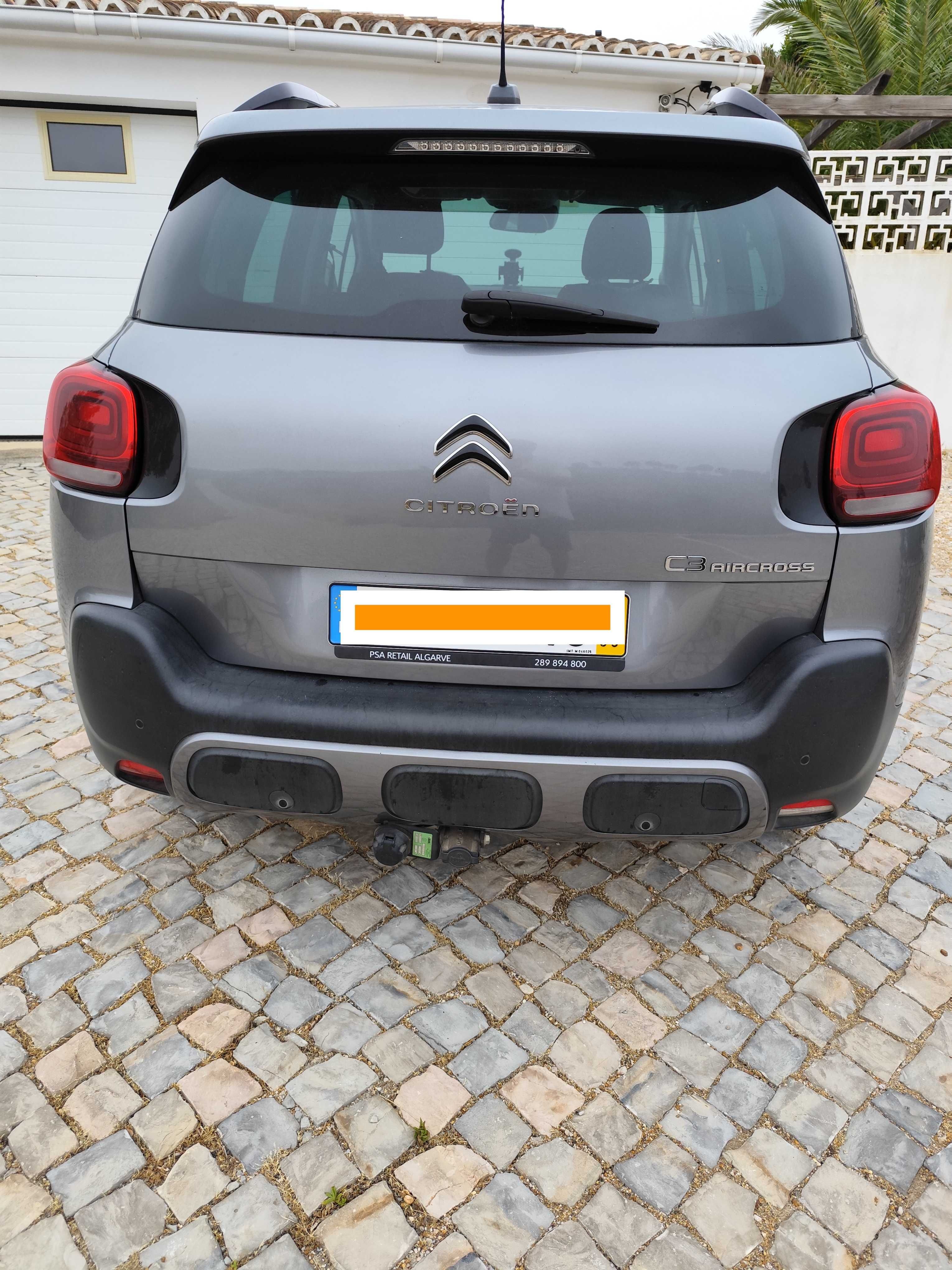 Citroen C3 Aircross em bom estado com engate de reboque