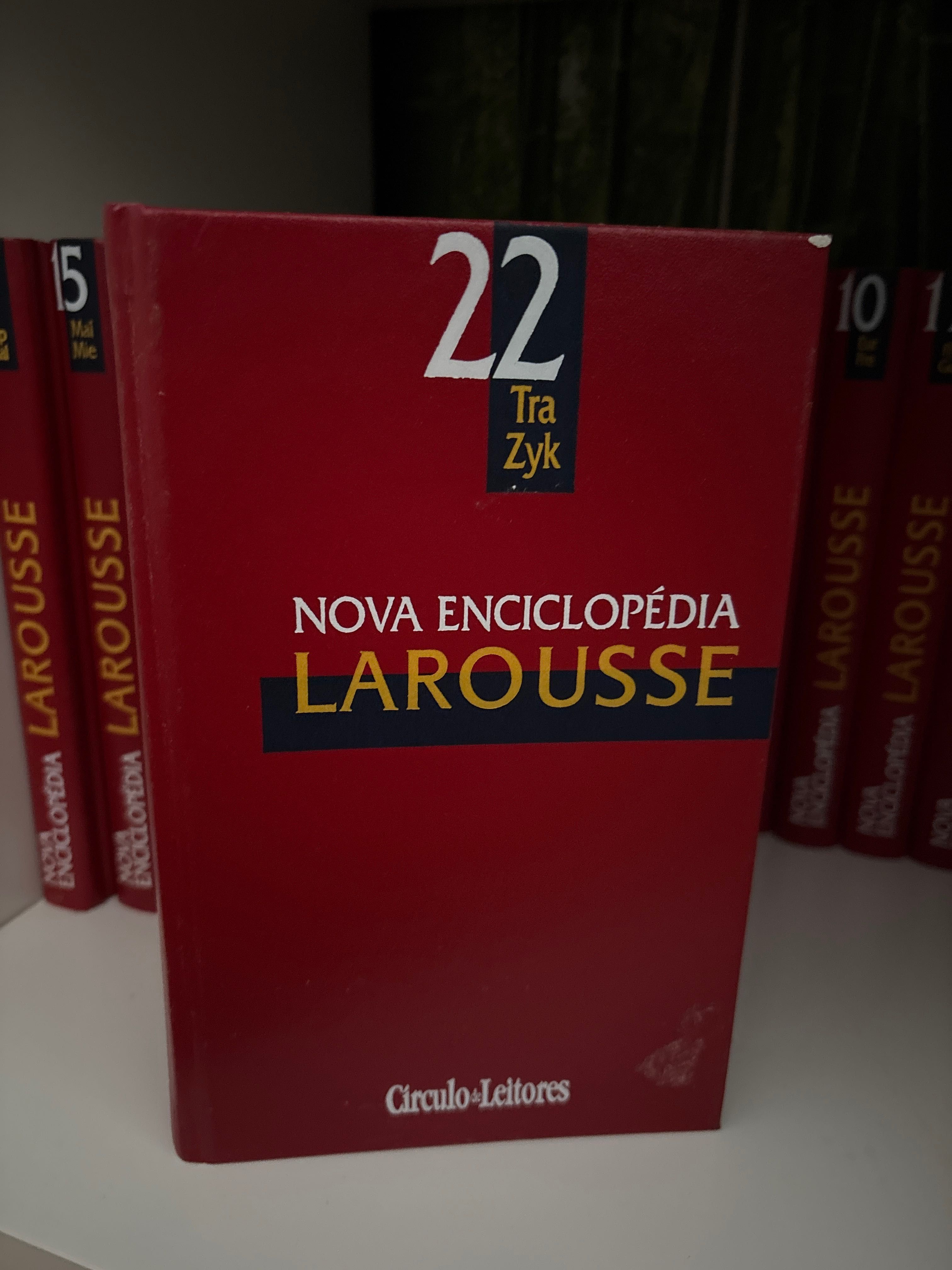 Nova enciclopédia LaRousse