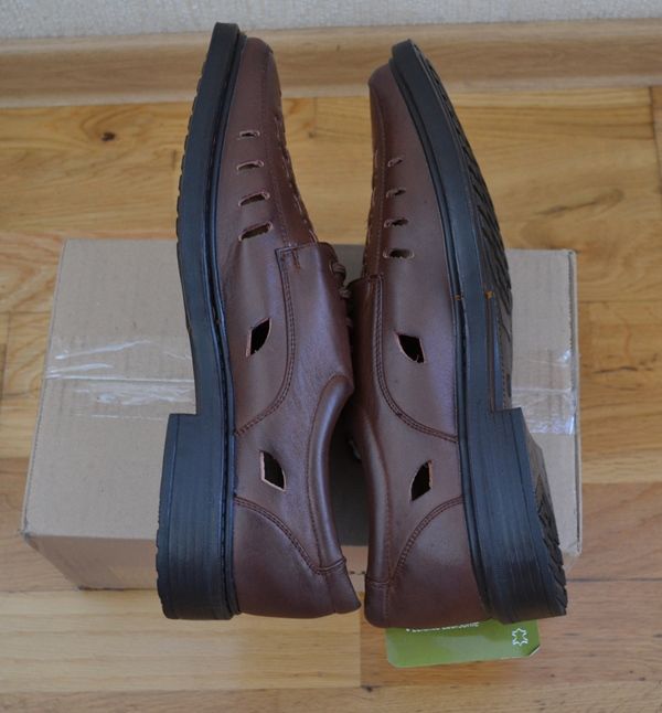 Летние мужские туфли мокасины размер 44 новые по стельке 29 см.