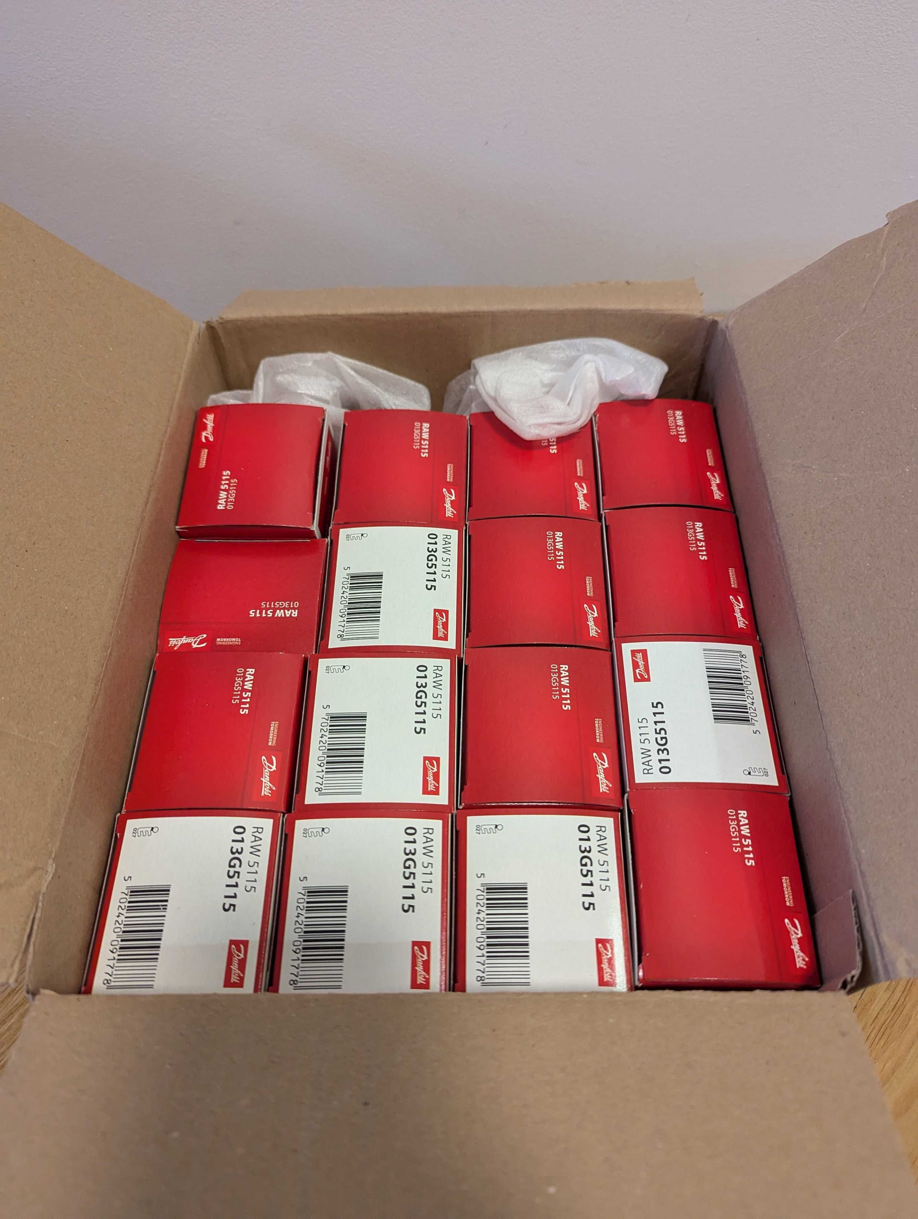 Głowice termostatyczne Danfoss RAW5115 (komplet 16 sztuk)