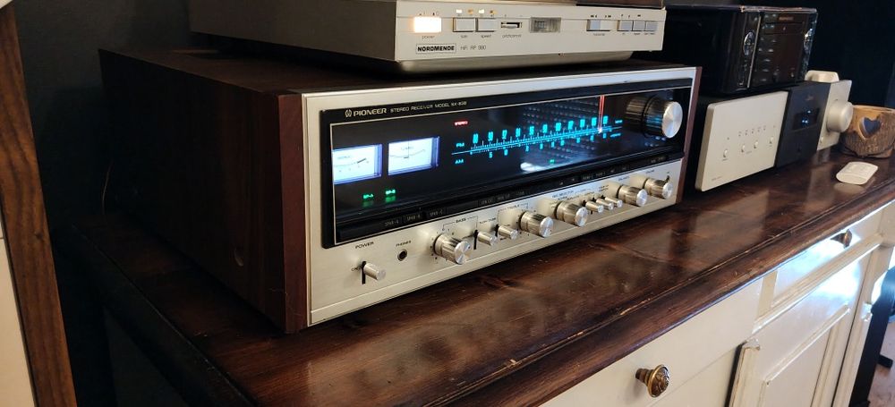 Amplituner PIONEER SX-838 hi-fi stereo. Vintage