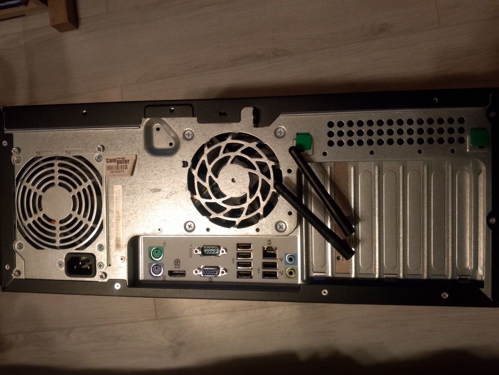 Komputer HP Compaq 8000 Elite, 8GB ram, karta WiFi
