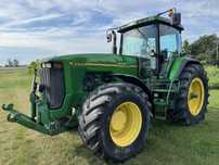 John Deere 8200