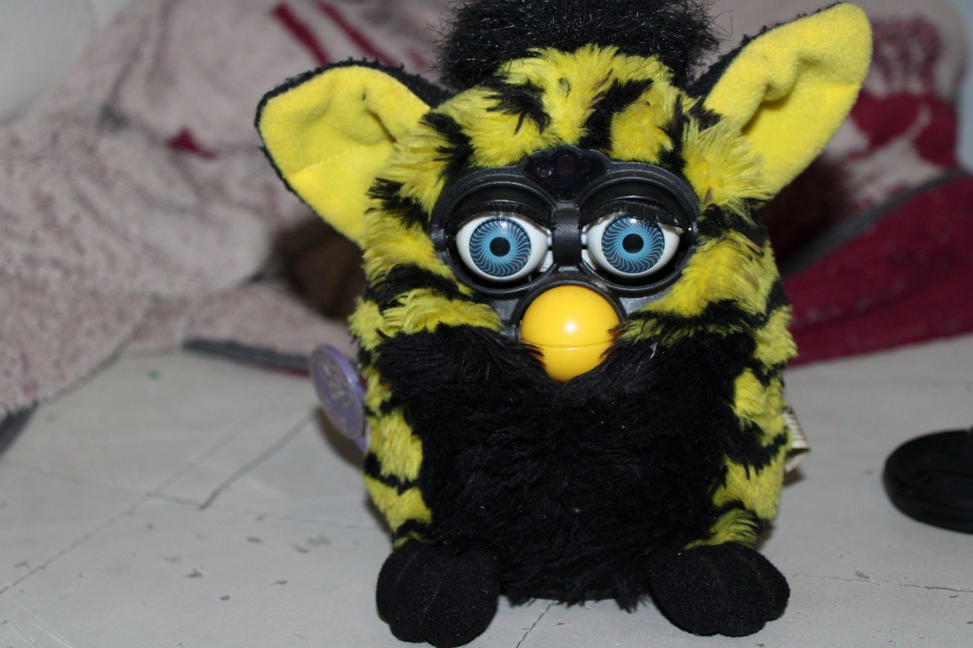 Furby Tiger 1998/1999 oryginalny bumble bee