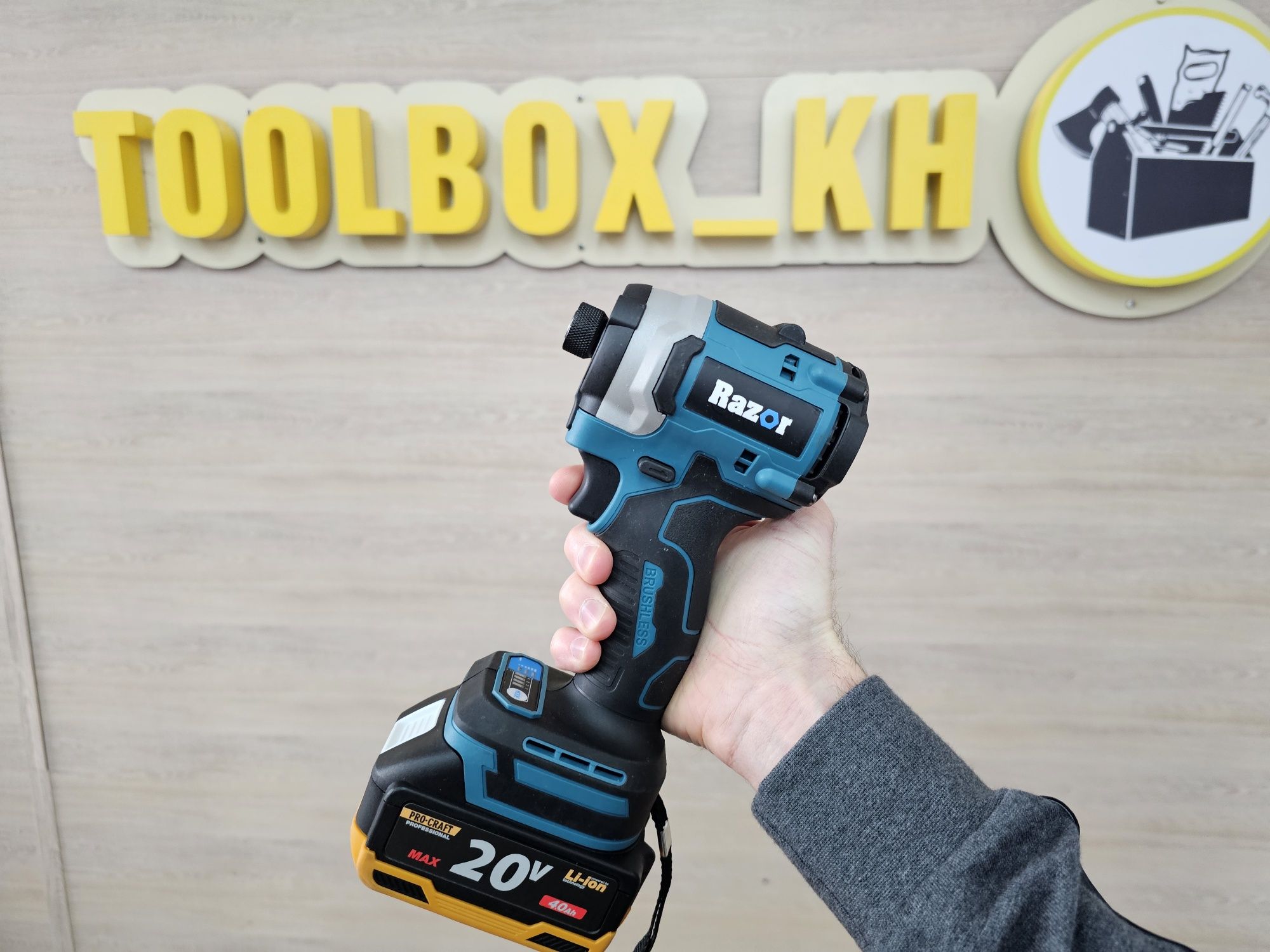 Імпакт Винтоверт Безщітковий 280Нм Razor (акб макіта procraft)