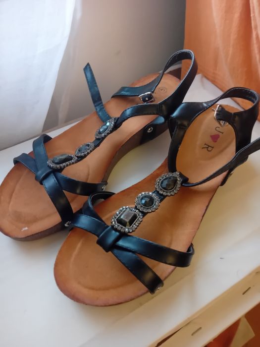 Sapato JR tamanho 41