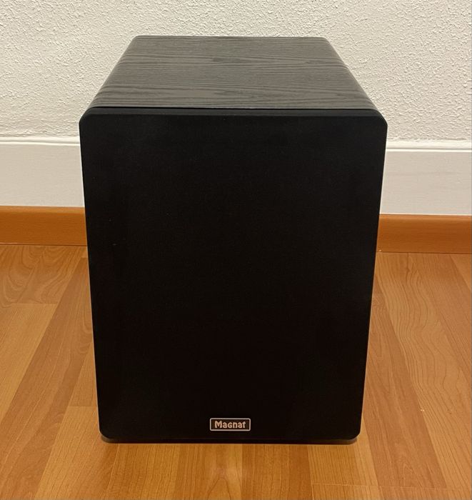 Magnat Alpha RS 8 Powered Subwoofer