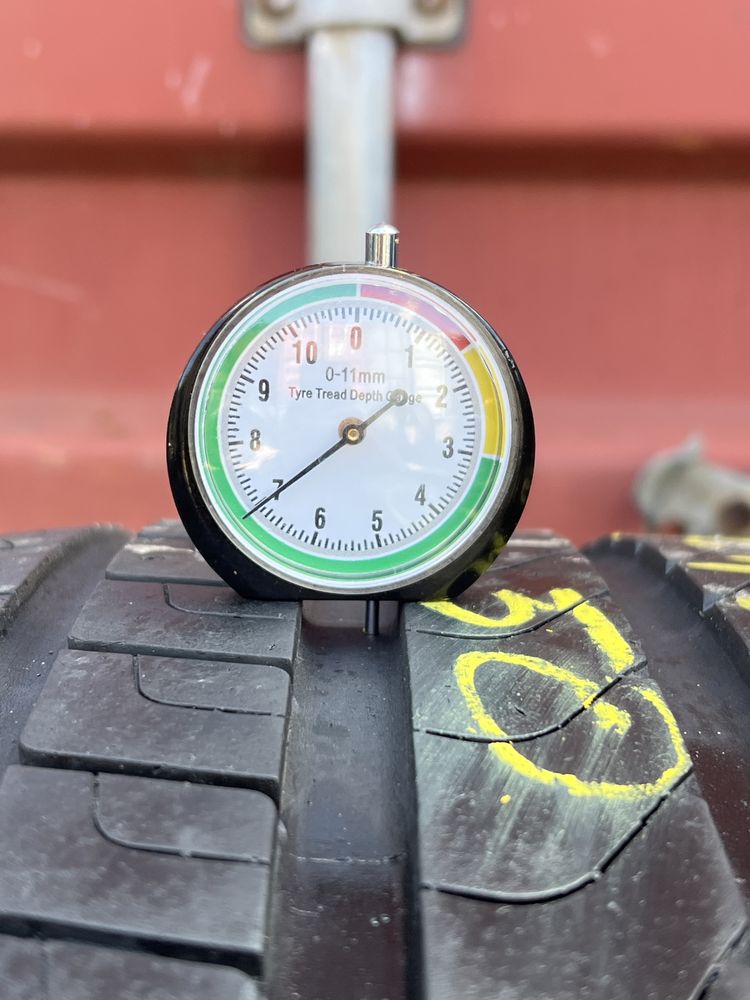 *Opona Pirelli 275/35/22 pojedynka