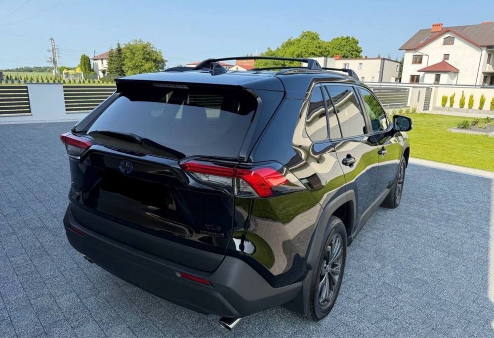 Toyota RAV-4 2024 року
