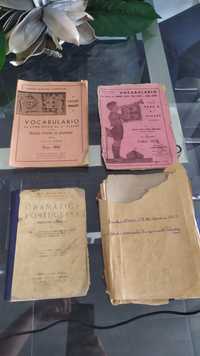 Conjunto antigo de manuais de português com mais de 70 anos