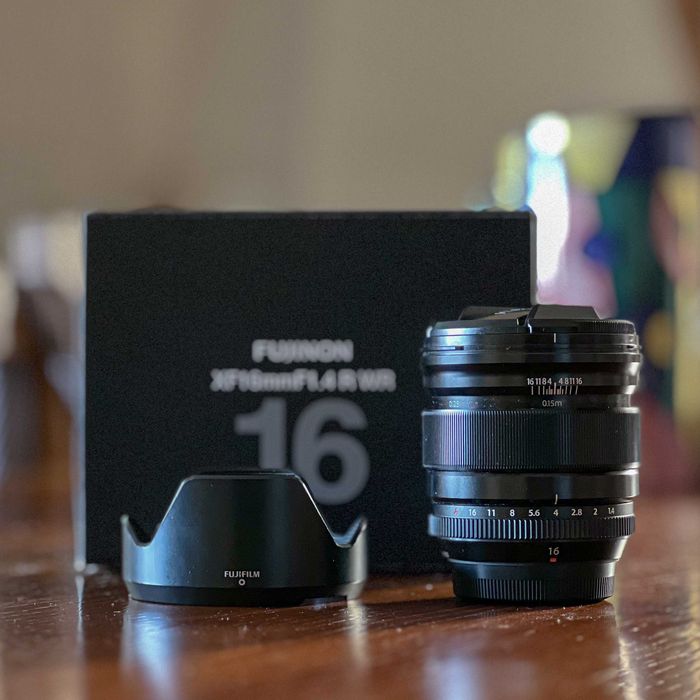 Fujifilm XF 16mm F1.4 R WR (Menos de 200 fotos)