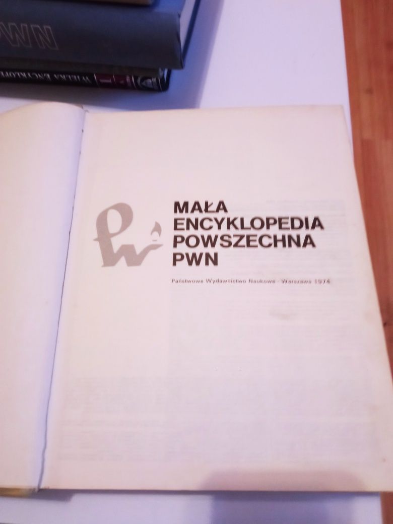 Mała Encyklopedia Powszechna PWN 1974