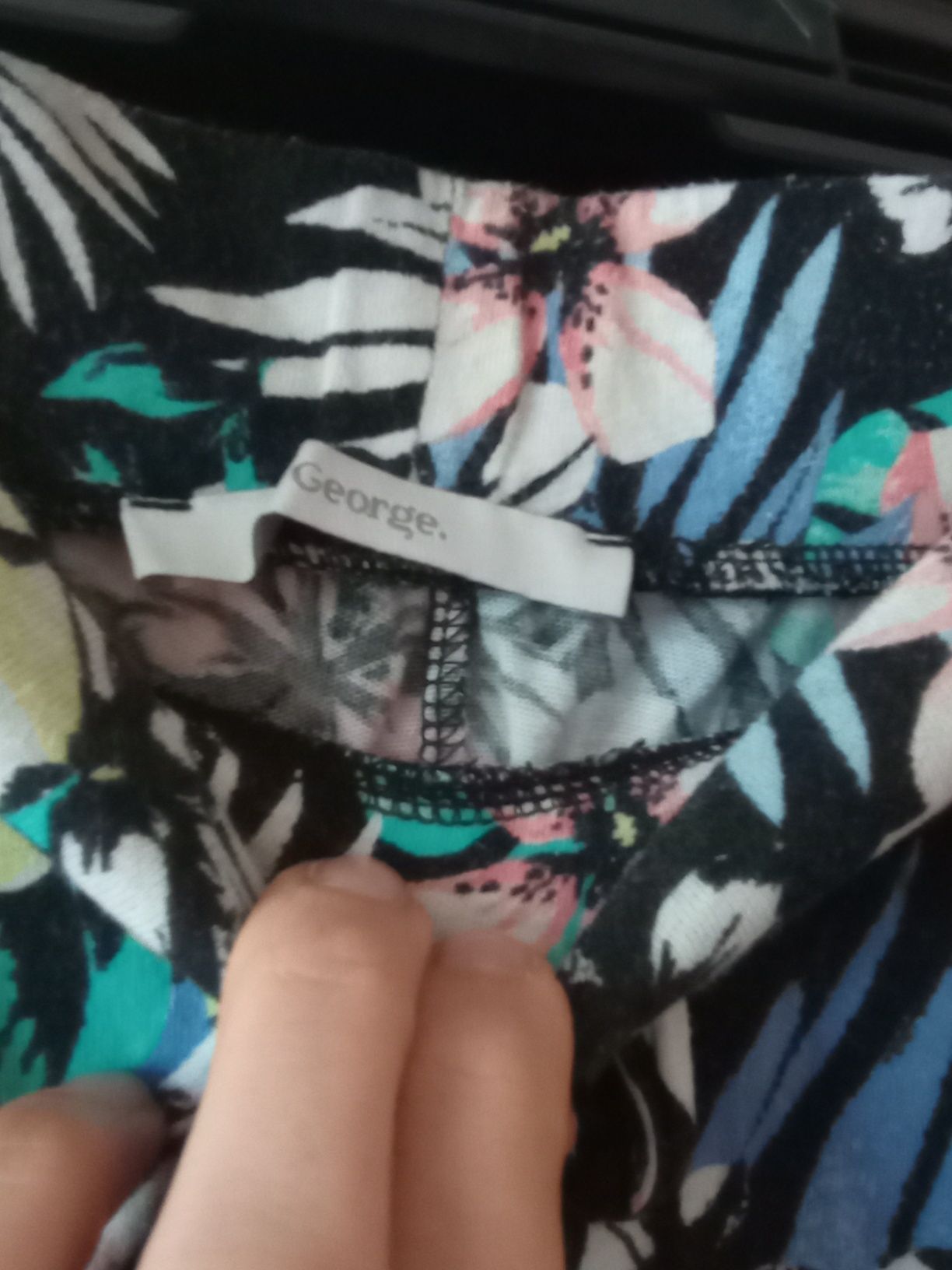 Sprzedam spodnie haremki luźne w kwiaty rozmiar 42 bawełna