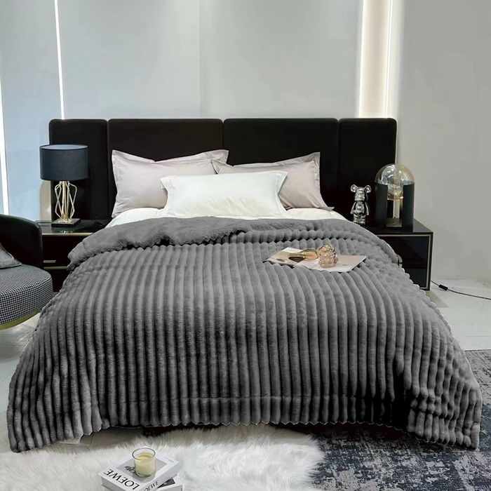 Плед Шарпей на овчині, 150×200см, 200×220см.