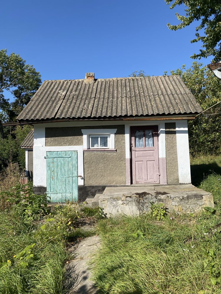 Будинок с. Підлісний Мукарів