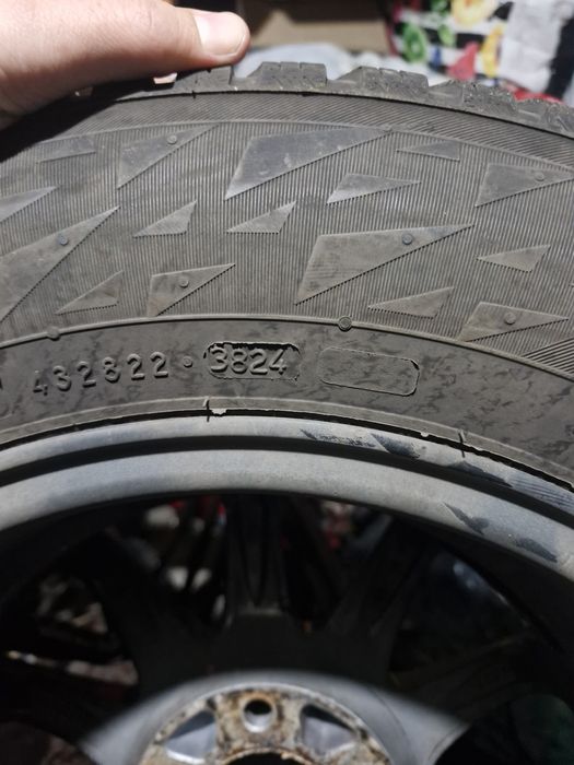 Sprzedam Koła Zimowe  5x 110 Nokian SnowProof 2 195/65/15r.   2024r