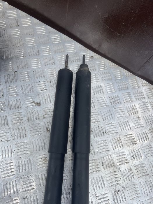 Задняя стойка как новые амортизатор escape maferick ford