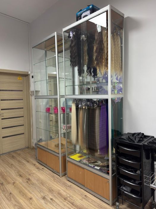 Продаж меблів для студії краси