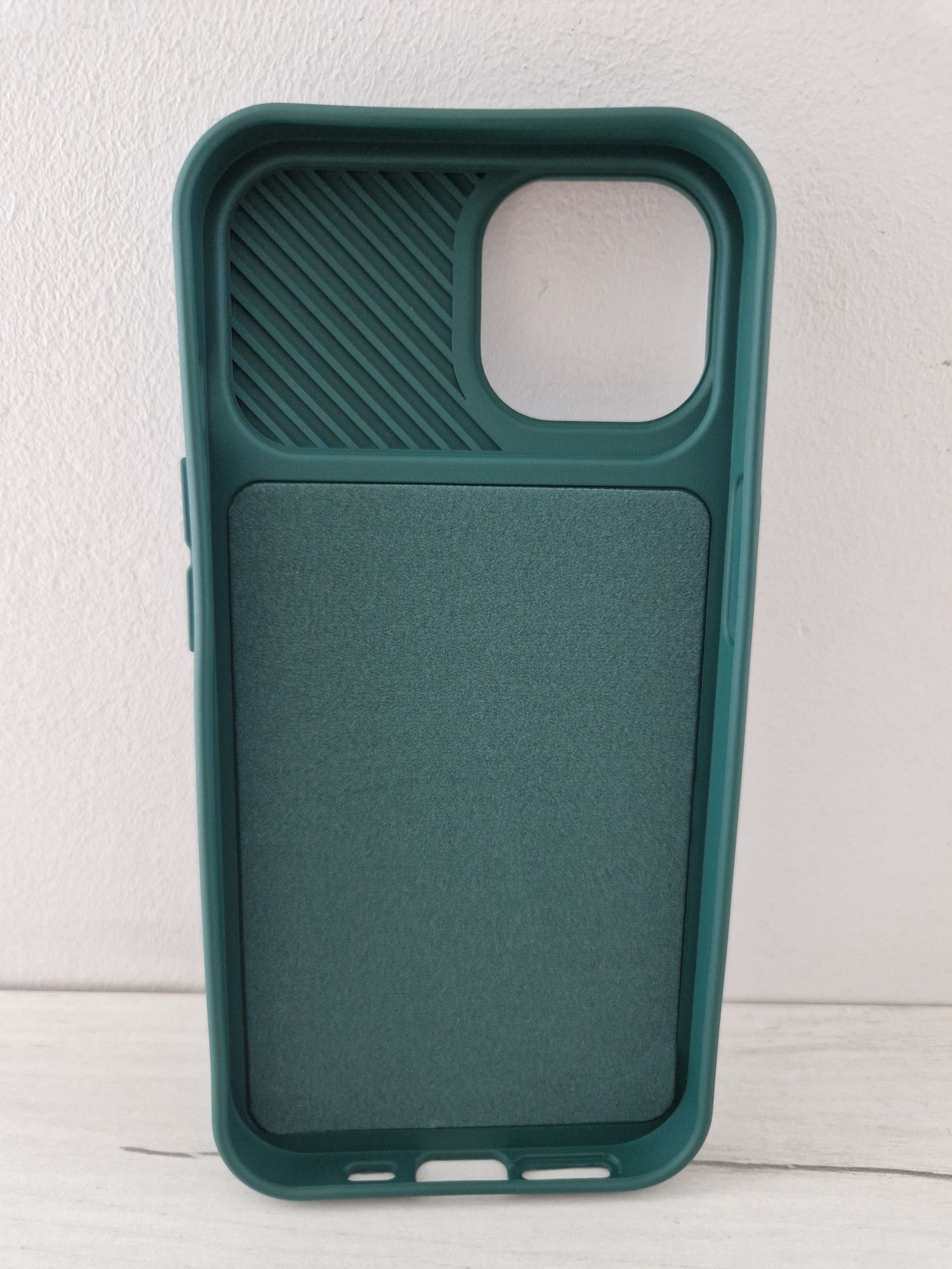 Camshield Soft do Iphone 15 Plus Ciemnozielony