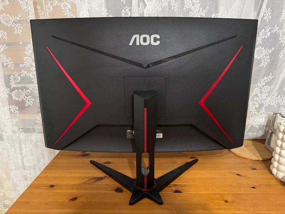 Monitor LED 32" - AOC C32G2ZE/BK