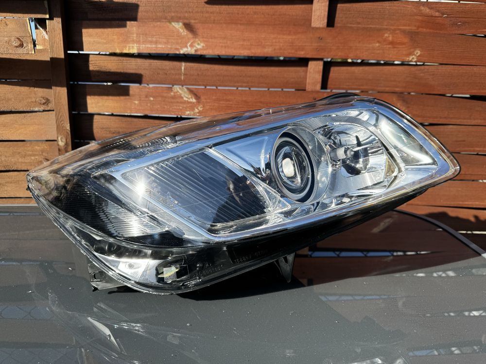 Opel Insignia A bi xenon skretny LED Prawa lampa Prawy Reflektor