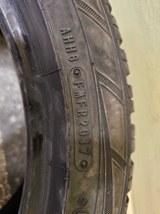 Opony zimowe 4x 225/45R17 Falken Eurowinter HS01 z rantem ochraniajacy