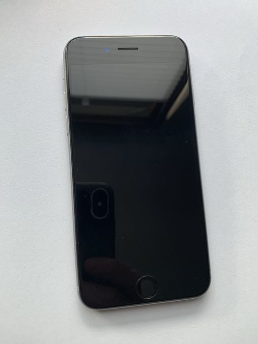 Iphone 6s na części.