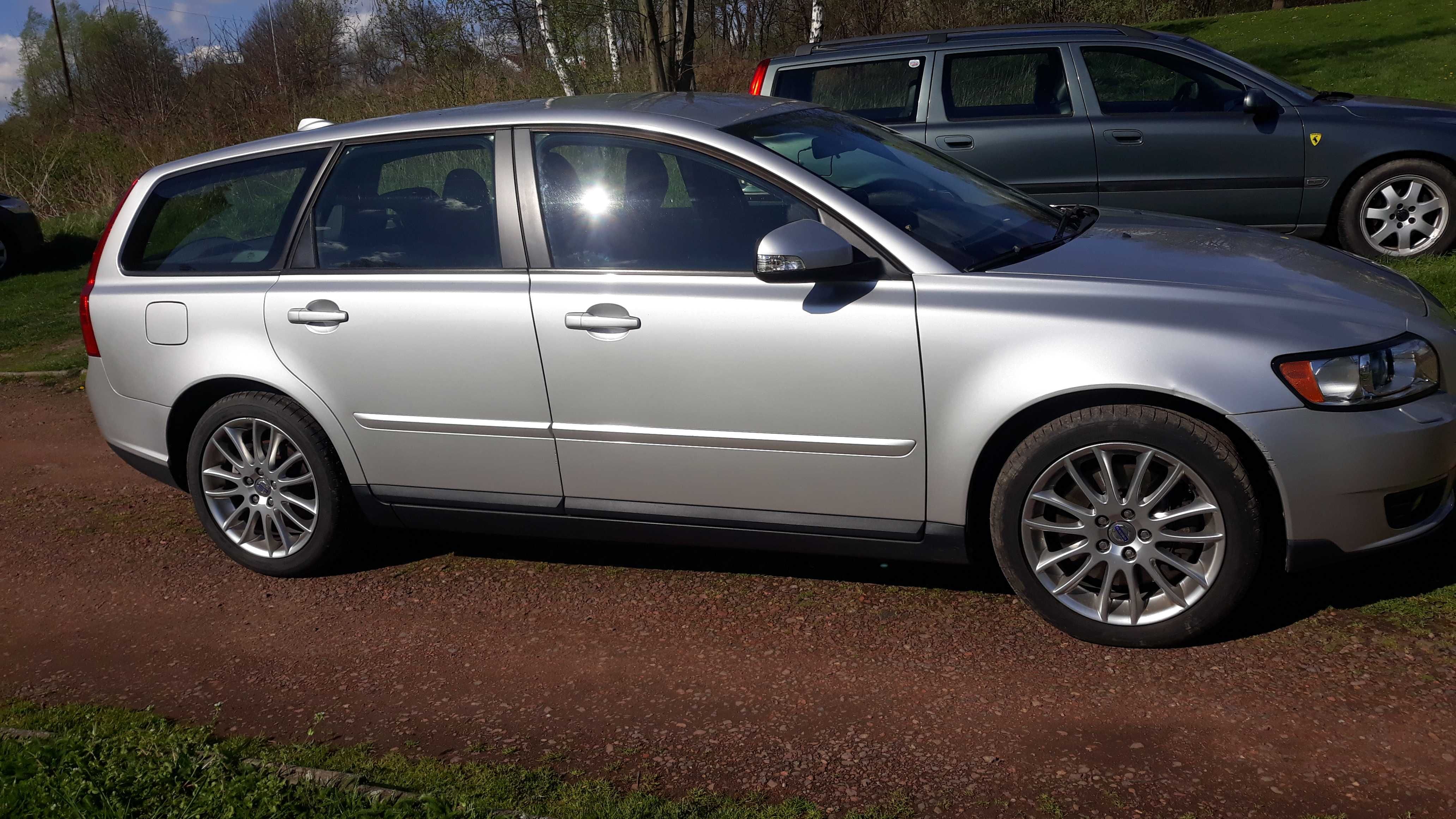 VOLVO V50 2009r 2.0d bixenon