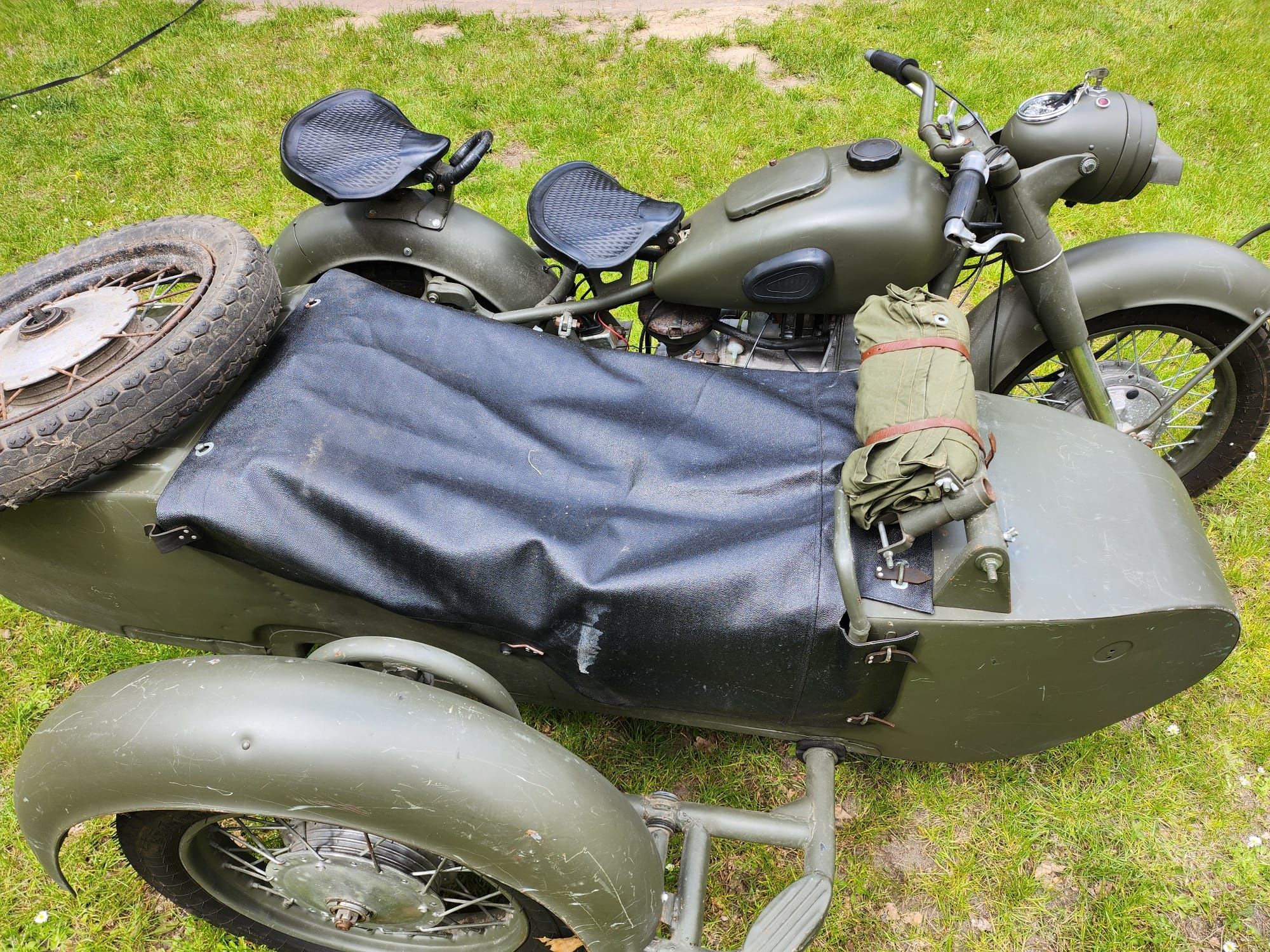 Motocykl Dniepr 650 Ural M72