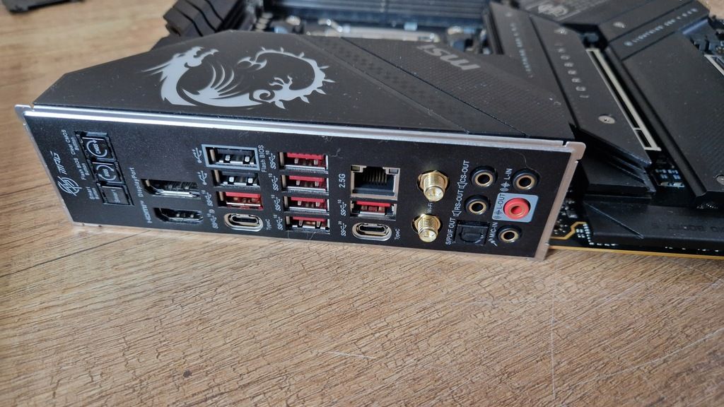 Płyta główna MSI MPG X670E CARBON WIFI AM5 DDR5 box gwarancja