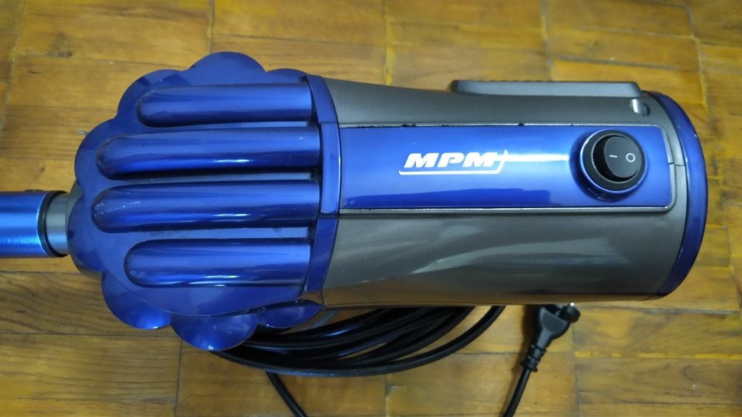 Вертикальный пылесос MPM MOD-34. Ручной пылесос