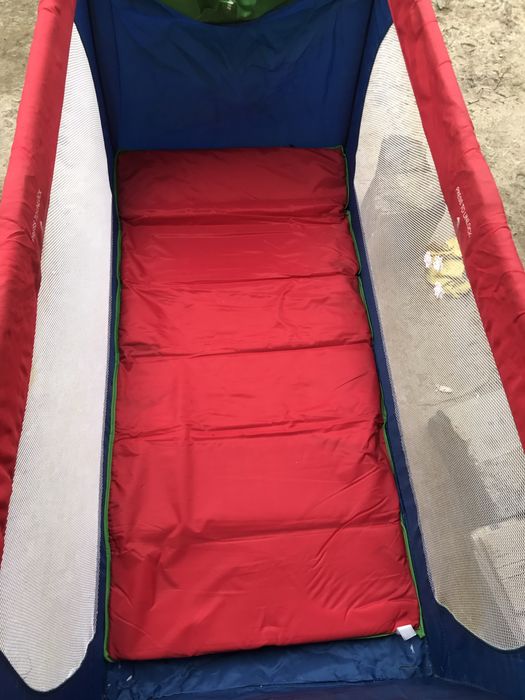 Дитяче розкладне ліжко-манеж