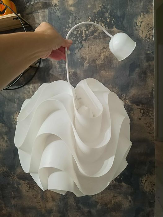 Lampa sufitowa wiszaca