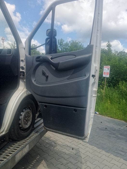 Mercedes Sprinter 313 Cały na części silnik wnętrze