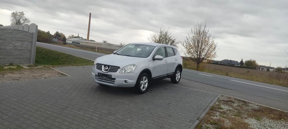 Nissan Qashqai 1.6 benz ,bezwypadek ,niski pot przebieg ,zadbany