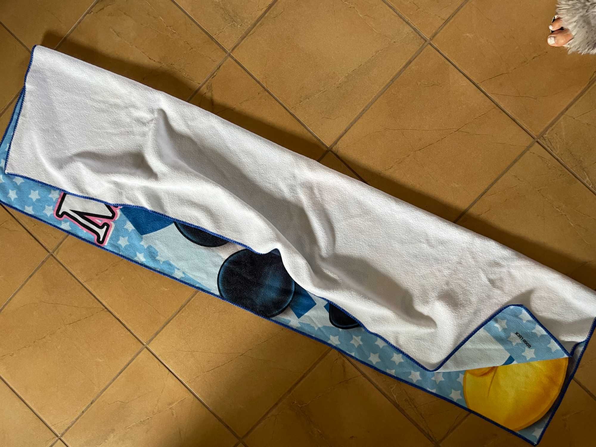 Duży ręcznik plażowy Myszka Mickey Mouse nowy 69x137